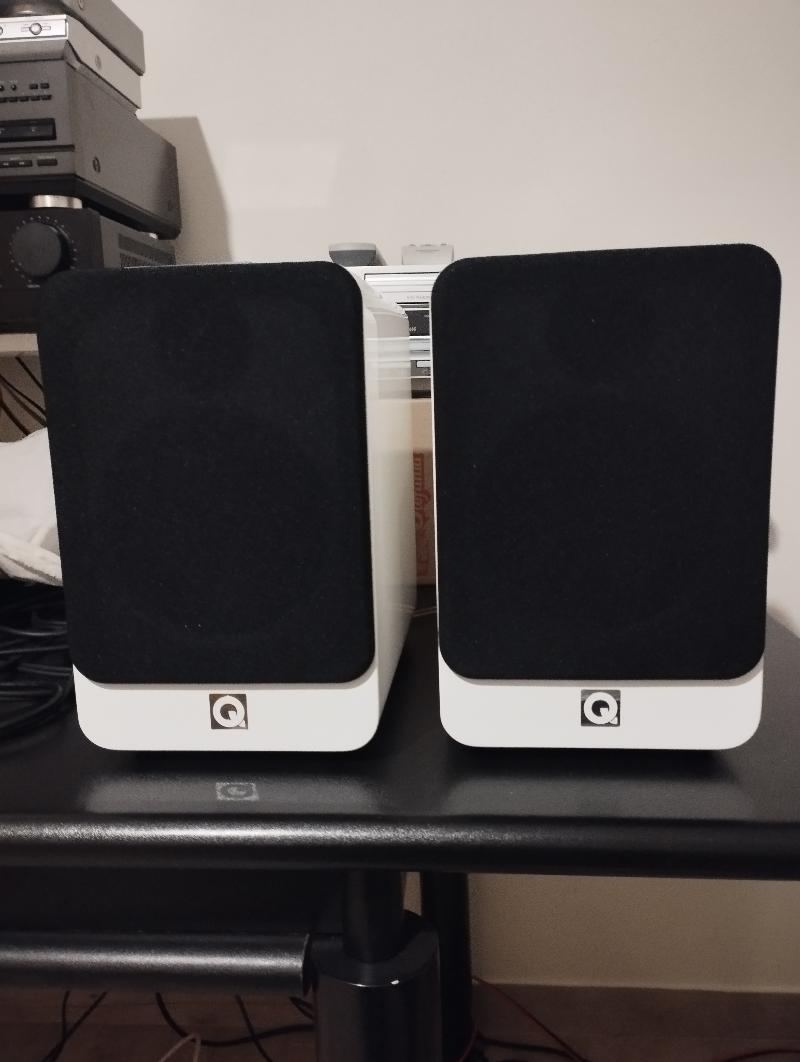 COPPIA DI DIFFUSORI "Q ACOUSTICS" CONCEPT 20 - LACCATA BIANCO