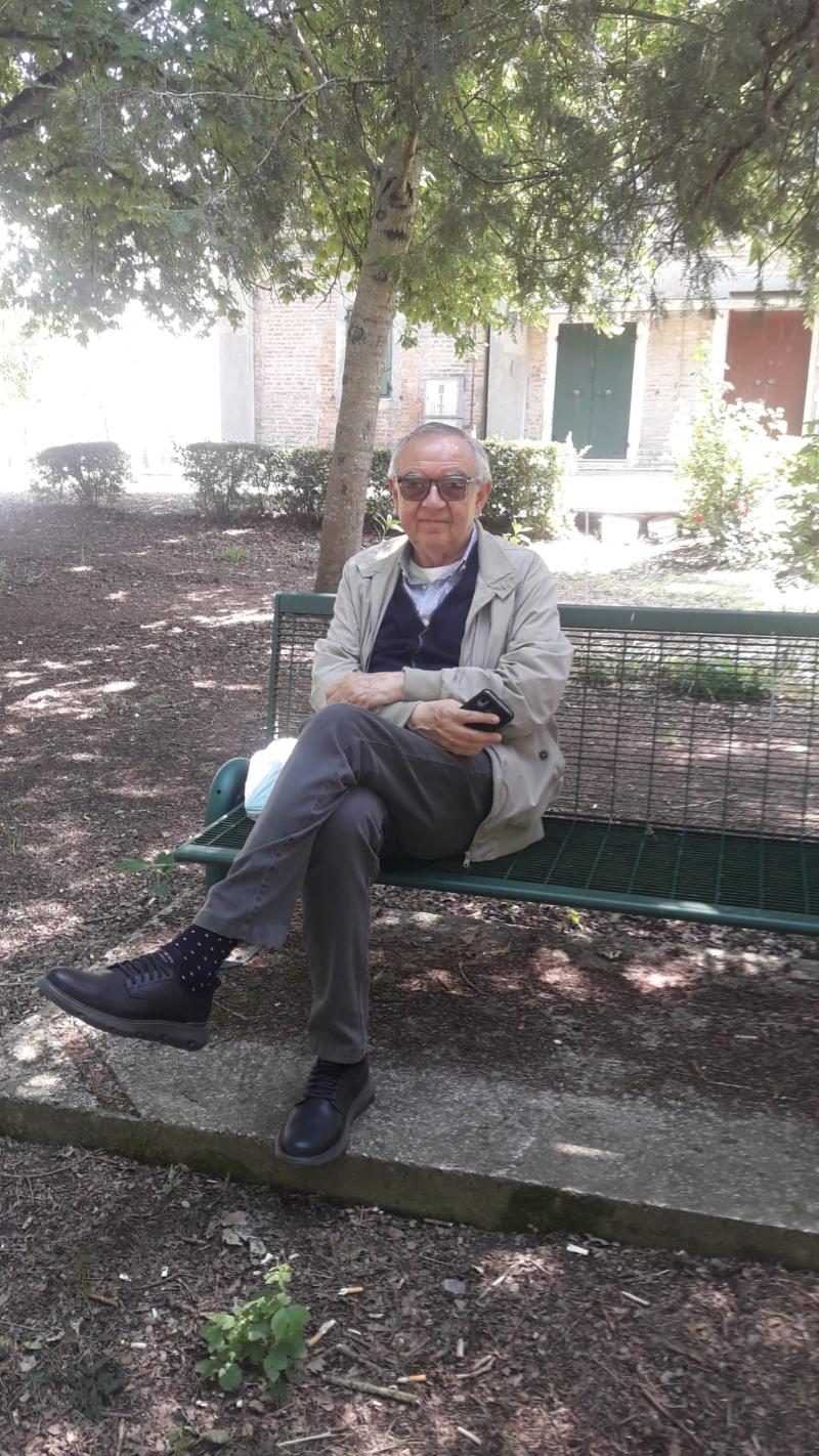 VORREI FARE AMICIZIA CON UNA SIGNORA DELL 'EST EUROPA
