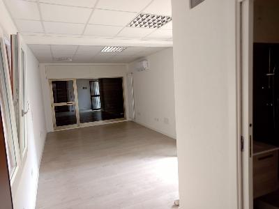 Affittasi locale/negozio